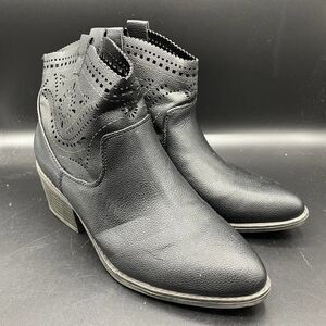 Fergalicious Black Ankle Booties Laser Cut Womens US 6.5